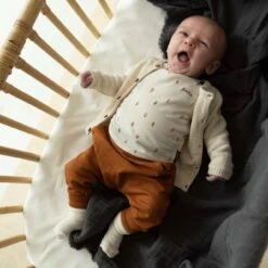 Prénatal Newborn Vest Pure Lange Mouwen Effen Beige 11 Prénatal Newborn Vest Pure Lange Mouwen Effen Beige -Prenatal 1264580283 6 3804E393C10778234E00193D61B3102B