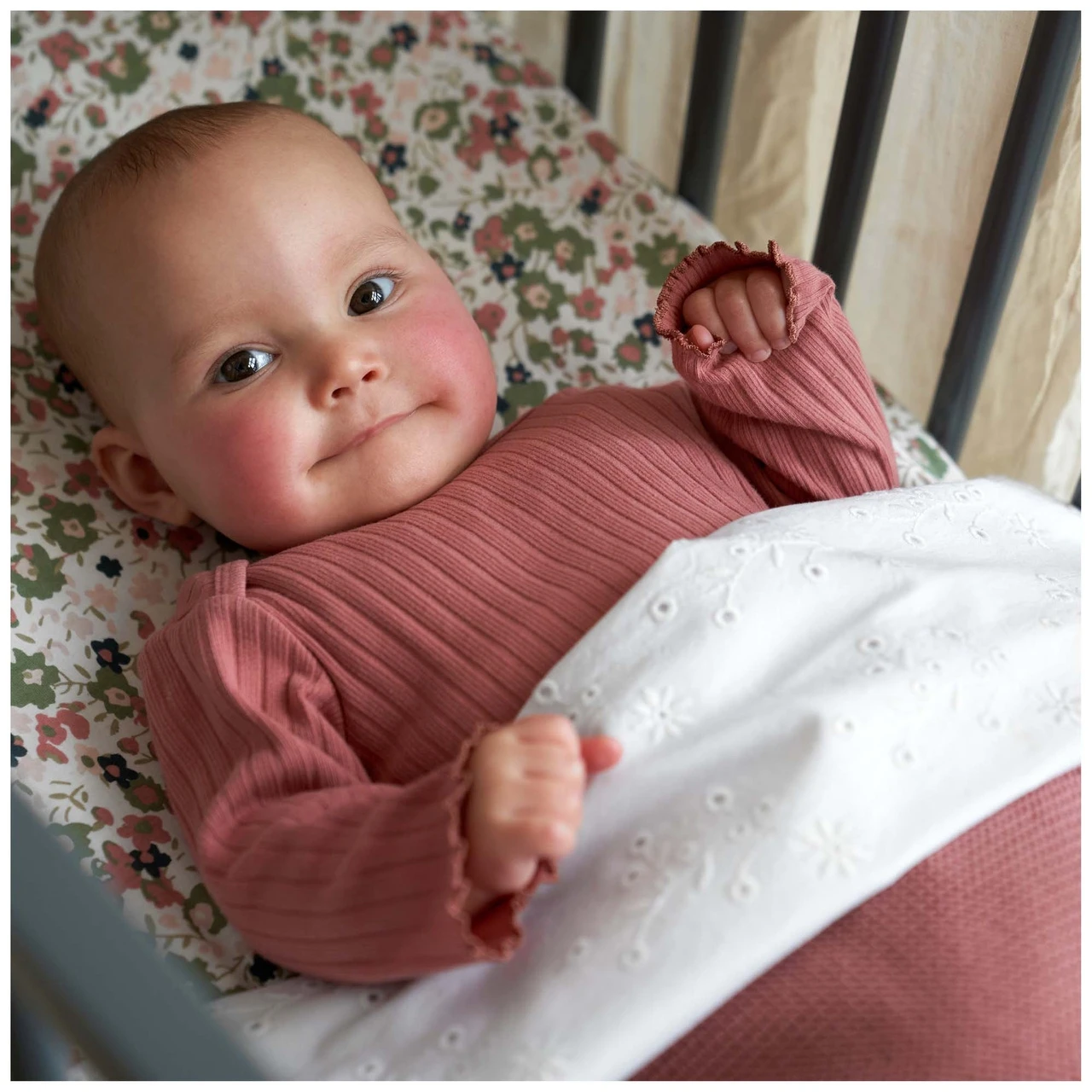 Prénatal Wieglaken Broderie Wit 3 Prénatal Wieglaken Broderie Wit - Afbeelding 3