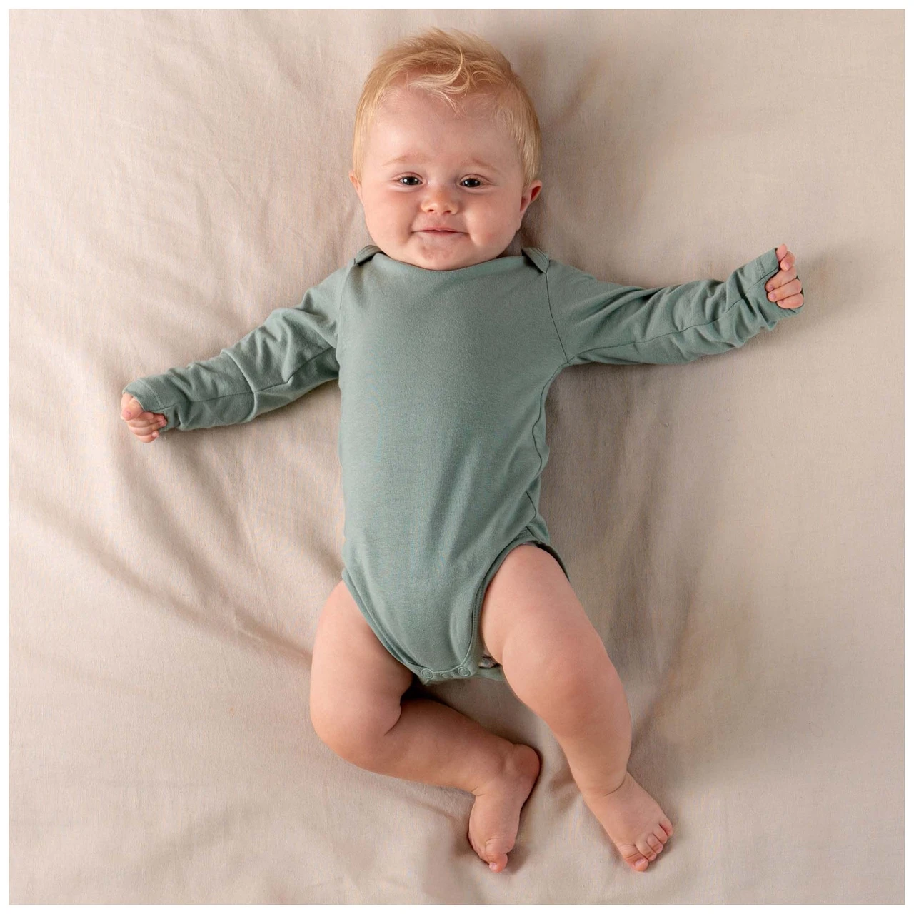 Prénatal Basis Romper Lange Mouwen Effen Groen 4 Prénatal Basis Romper Lange Mouwen Effen Groen - Afbeelding 4