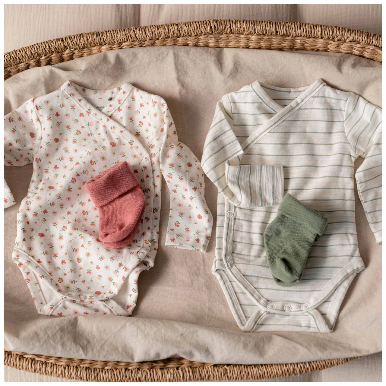 Prénatal Newborn Romper Lange Mouwen Strepen Groen 4 Prénatal Newborn Romper Lange Mouwen Strepen Groen - Afbeelding 4