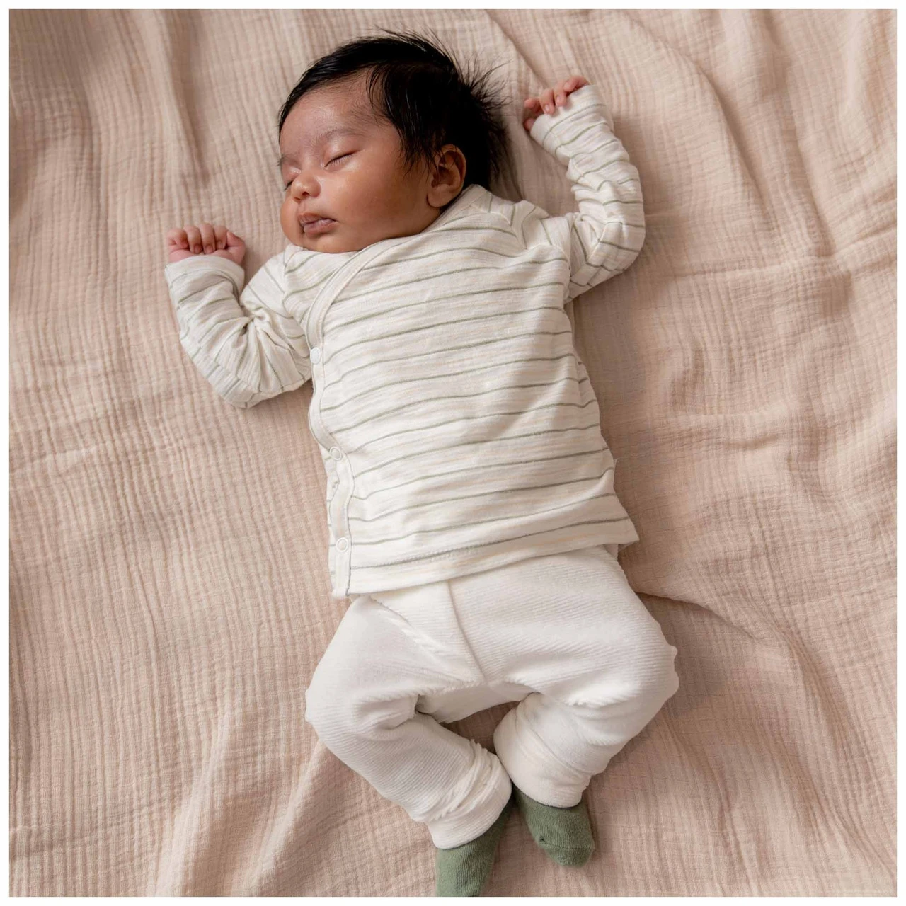 Prénatal Newborn Overslagshirt Lange Mouwen Strepen Groen 4 Prénatal Newborn Overslagshirt Lange Mouwen Strepen Groen - Afbeelding 4