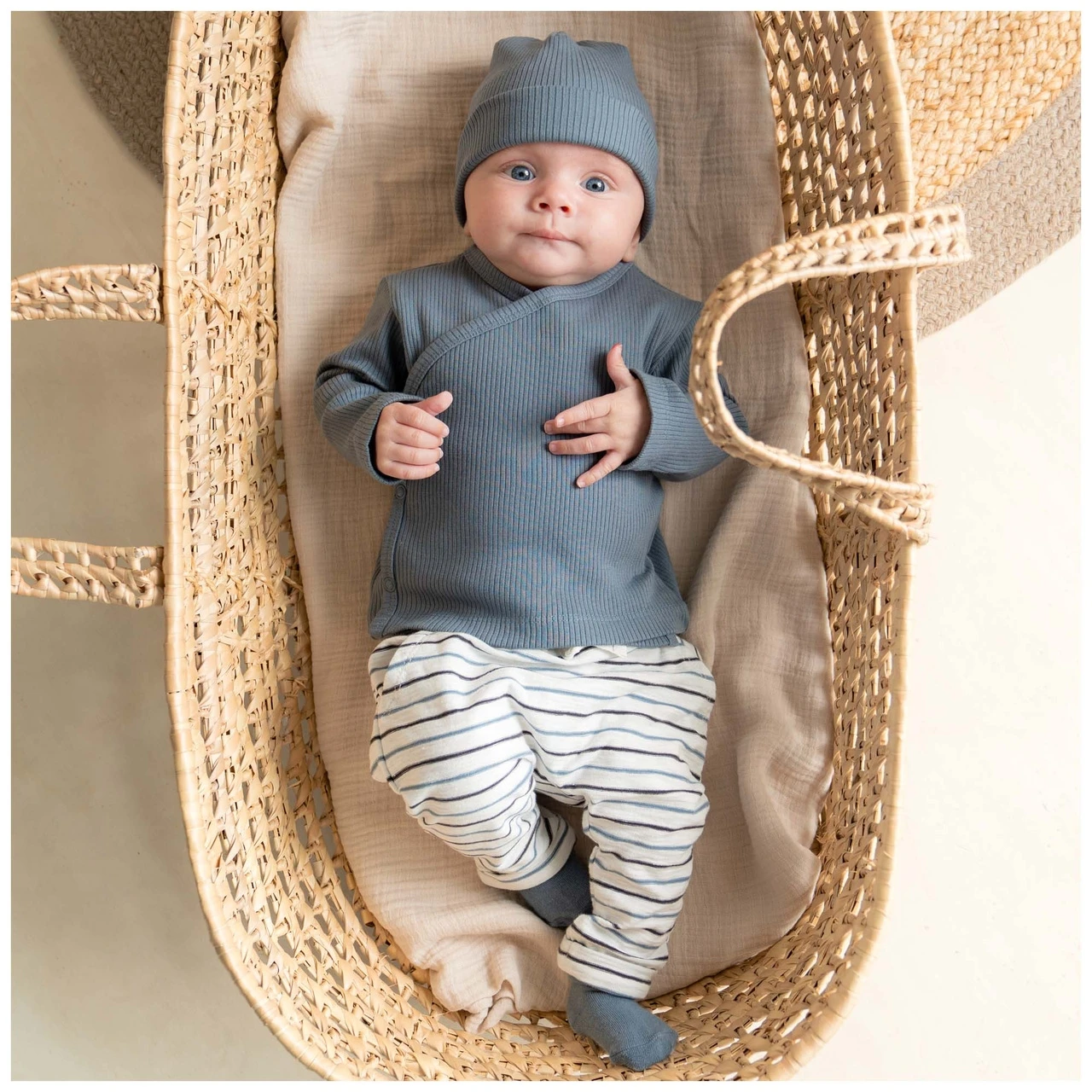 Prénatal Newborn Muts Rib Blauw 2 Prénatal Newborn Muts Rib Blauw - Afbeelding 2