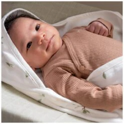 Prénatal Newborn Romper Rib Pure Lange Mouwen Effen Bruin 11 Prénatal Newborn Romper Rib Pure Lange Mouwen Effen Bruin -Prenatal 1514970290 5 40E3BA656C38C7F312689041F3E7A38F